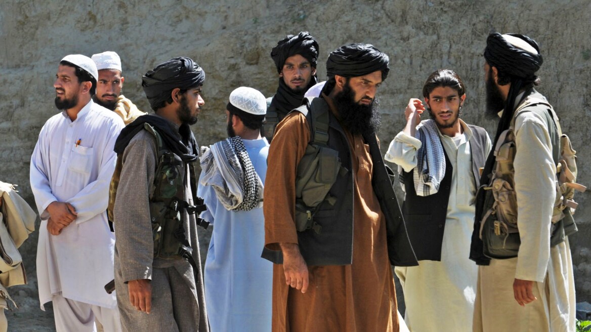 Οι Ταλιμπάν αιχμαλώτισαν 15 στρατιώτες στο Αφγανιστάν